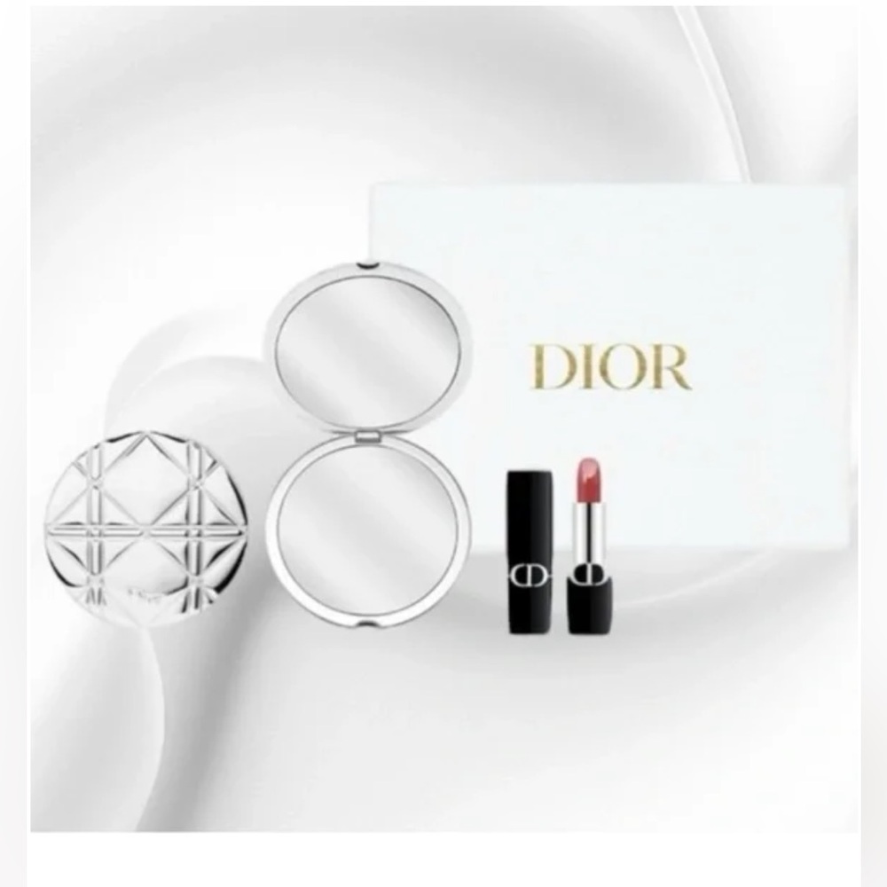DIOR  Beauty Silver Quilted Mirror Compact and Dior Couture Lipstick#720